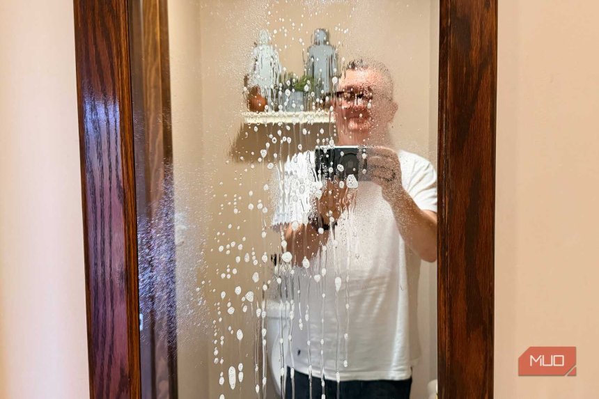 You’ve been cleaning your mirrors wrong this whole time